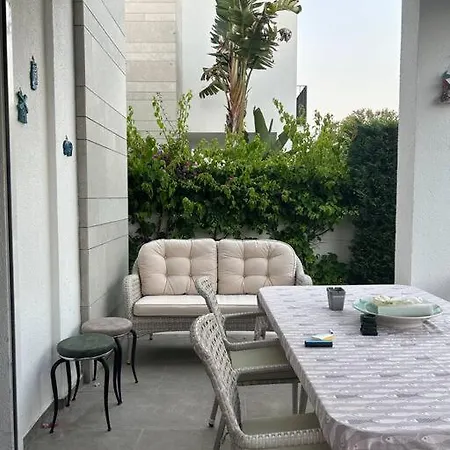 Huzurlu Sitede Konforlu Bodrum